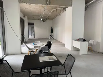 Ponto Comercial para alugar, 326m² no Indianópolis, São Paulo