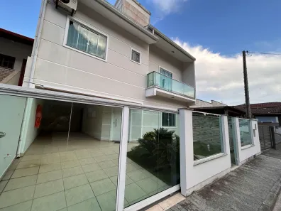 Casa com 4 Quartos à venda, 140m² no Praia do Antenor, Governador Celso Ramos