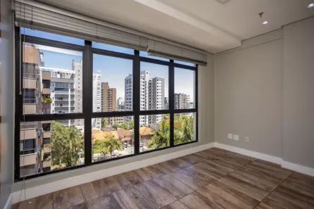 Ponto Comercial para alugar, 90m² no Boa Vista, Porto Alegre