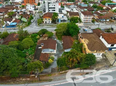 Lote/Terreno à venda, 1069m² no Iririú, Joinville