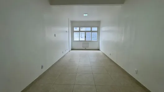 Kitnet com 1 Quarto à venda, 40m² no Copacabana, Rio de Janeiro