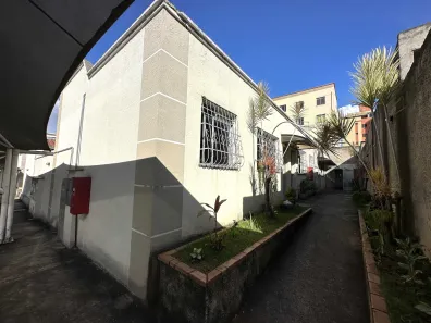 Casa com 2 Quartos à venda, 73m² no Ressaca, Contagem