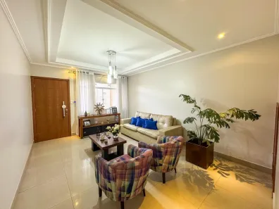 Casa com 3 Quartos à venda, 460m² no São Mateus, Juiz de Fora