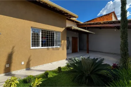 Casa com 4 Quartos à venda, 280m² no Centro, Matozinhos
