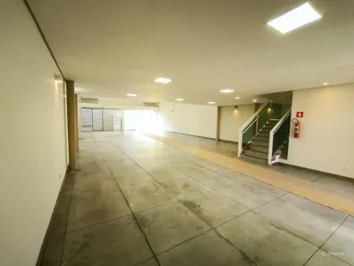 Ponto Comercial à venda, 386m² no Daniel Fonseca, Uberlândia