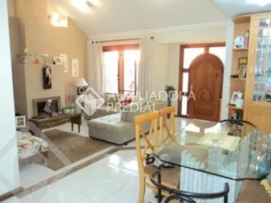 Casa com 3 Quartos para alugar, 294m² no Ipanema, Porto Alegre
