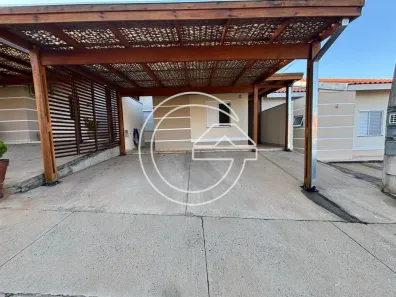 Casa com 3 Quartos para alugar, 10m² no Centro, Marília