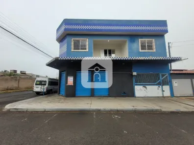 Sobrado com 4 Quartos para alugar, 300m² no Granada, Uberlândia