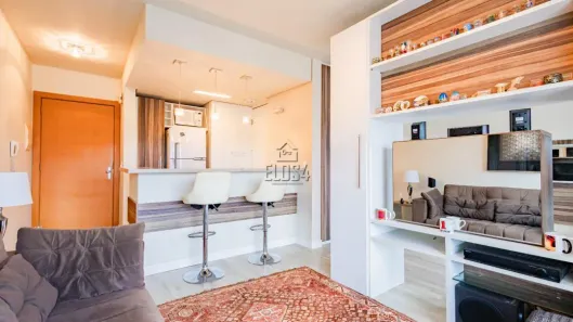 Ponto Comercial à venda, 58m² no Três Figueiras, Porto Alegre