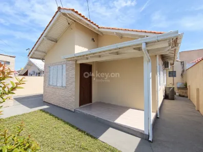 Casa com 3 Quartos para alugar, 101m² no Revoredo, Tubarão