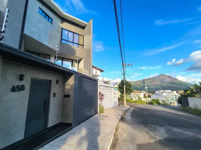 Casa com 3 Quartos à venda, 350m² no Santo Agostinho, Governador Valadares