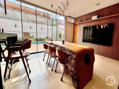 Sobrado com 4 Quartos à venda, 280m² no Residencial Condomínio Jardim Veneza, Senador Canedo