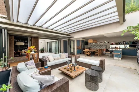 Casa de Condomínio com 3 Quartos para alugar, 626m² no Alto de Pinheiros, São Paulo