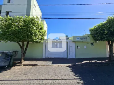 Apartamento com 3 Quartos para alugar, 56m² no Brasil, Uberlândia