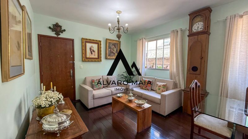 Apartamento com 3 quartos — Santo Antônio, Belo Horizonte