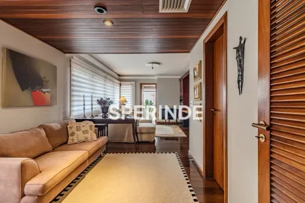Apartamento com 3 Quartos para alugar, 157m² no Rio Branco, Porto Alegre