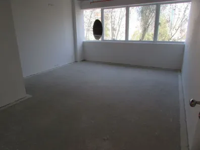 Sala Comercial à venda, 33m² no Mont Serrat, Porto Alegre