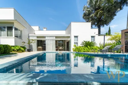 Casa com 3 Quartos à venda, 308m² no Glória, Joinville