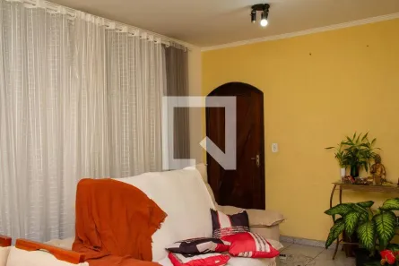 Casa com 3 Quartos à venda, 220m² no Jardim Nice, São Paulo