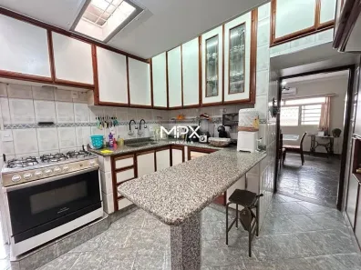 Casa com 4 Quartos à venda, 260m² no Centro, Piracicaba