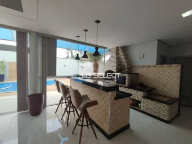 Casa com 4 Quartos à venda, 340m² no Jardim Inconfidência, Uberlândia