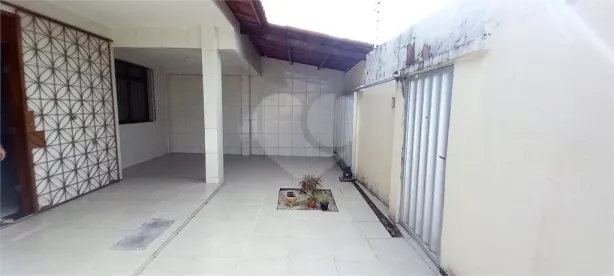 Casa com 3 Quartos à venda, 127m² no Pici, Fortaleza