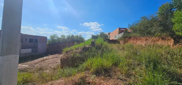 Lote/Terreno à venda, 120m² no Jardim Pinheirinho, São Paulo