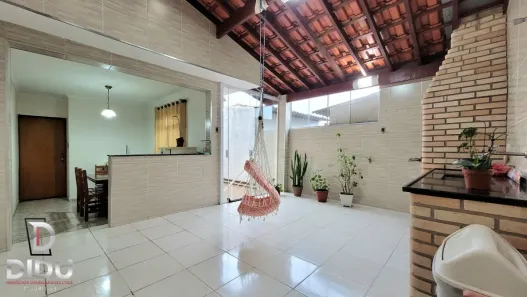 Sobrado com 4 Quartos à venda, 202m² no Jardim Itapoan, Santo André