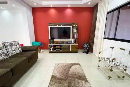 Sobrado com 4 Quartos à venda, 290m² no Village Engenheiro Campos, Tatuí