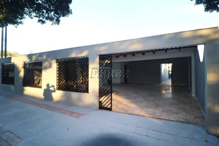 Casa com 3 Quartos à venda, 316m² no Alpes, Londrina