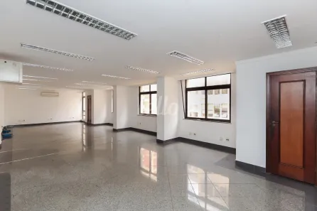 Sala Comercial para alugar, 101m² no Centro, São Paulo