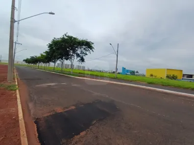 Lote/Terreno à venda, 275m² no Grand Ville, Uberlândia