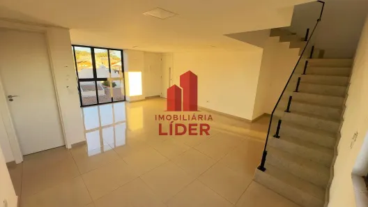 Apartamento com 3 Quartos para alugar, 180m² no Portão, Curitiba