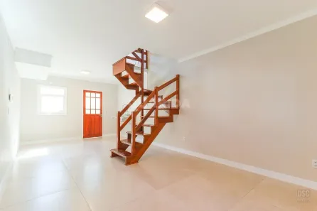 Casa de Condomínio com 3 Quartos para alugar, 92m² no Camaquã, Porto Alegre