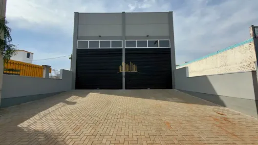 Galpão/Depósito/Armazém para alugar, 360m² no Igara, Canoas