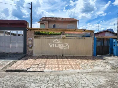 Sobrado com 4 Quartos à venda, 139m² no Parque Balneário Poiares, Caraguatatuba