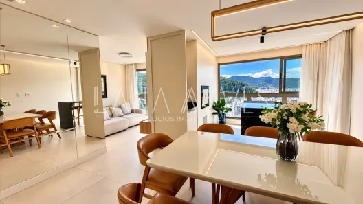 Apartamento com 3 Quartos para alugar, 122m² no Centro, Balneário Camboriú
