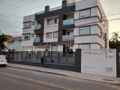 Imóvel Comercial com 9 Quartos à venda, 552m² no Canasvieiras, Florianópolis
