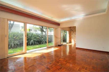 Casa com 3 Quartos à venda, 430m² no Indianópolis, São Paulo
