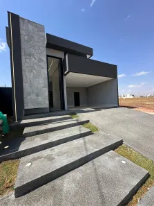 Casa de Condomínio com 3 Quartos à venda, 133m² no Jardins Parma, Senador Canedo