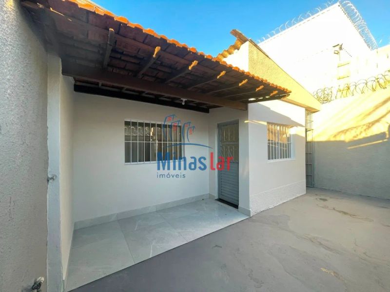 Casa com 2 quartos — São Francisco, Belo Horizonte