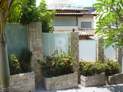 Casa com 5 Quartos para alugar, 400m² no São Francisco, Niterói