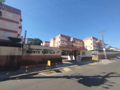 Apartamento com 3 Quartos para alugar, 77m² no Monte Castelo, Teresina