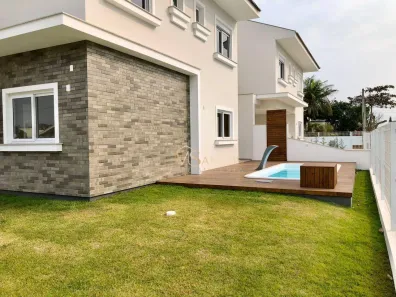 Casa com 3 Quartos à venda, 199m² no Daniela, Florianópolis