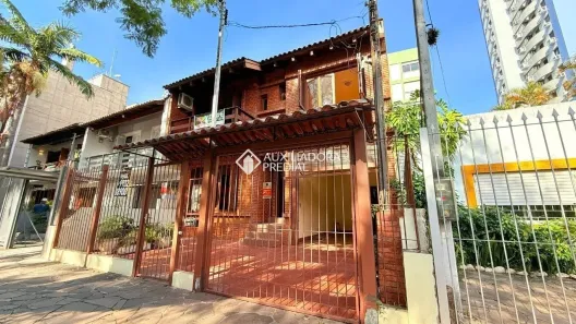 Casa com 3 Quartos para alugar, 243m² no Menino Deus, Porto Alegre