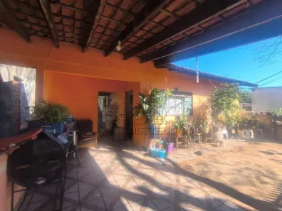 Casa com 4 Quartos à venda, 216m² no Cafezal, Londrina