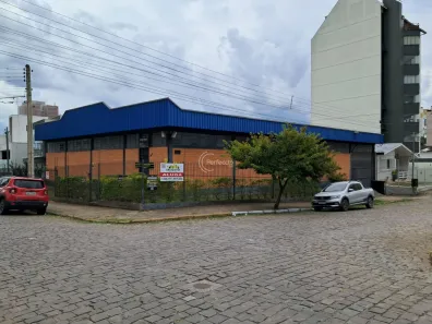 Prédio Comercial para alugar, 780m² no Madureira, Caxias do Sul