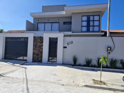 Casa com 4 Quartos à venda, 263m² no Itaipu, Niterói