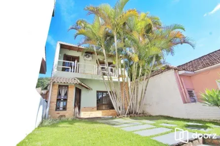 Casa com 5 Quartos à venda, 260m² no Teresópolis, Porto Alegre