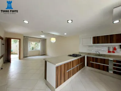 Sobrado com 3 Quartos à venda, 251m² no Bom Retiro, Curitiba